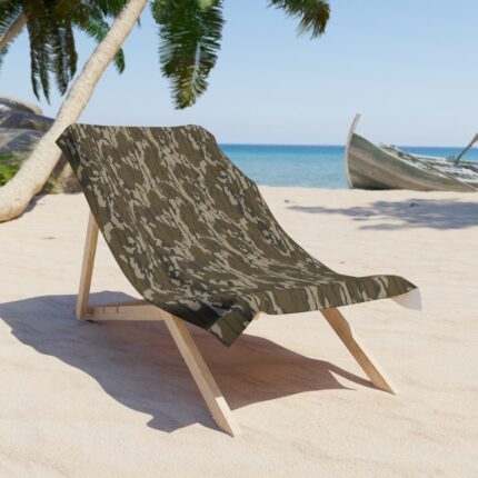 Trendy HD Camouflage Beach Towel for Stylish Outdoor Fun