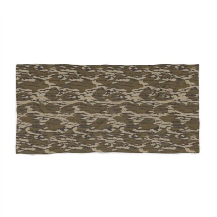 Trendy HD Camouflage Beach Towel for Stylish Outdoor Fun