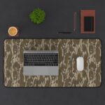 Hunter Camo Desk Mat: Rugged Style & Precision Tracking || Elevate Your Workspace with Non-Slip Camo Desk Mat for Gamers