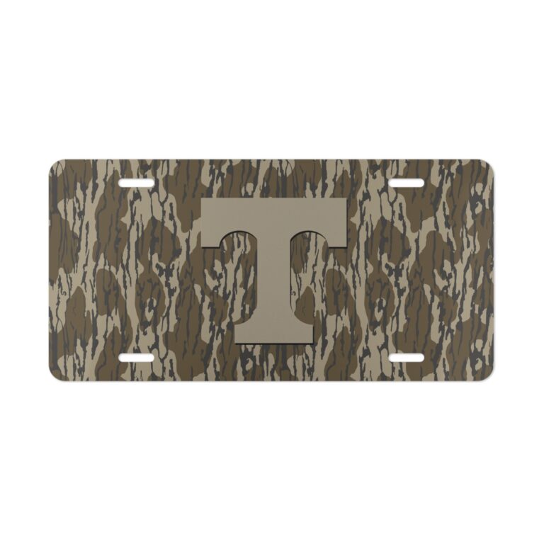 Weatherproof Hunter Camo Front Vanity Plate for Trucks