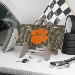 Custom Camo Vanity Plate Paw