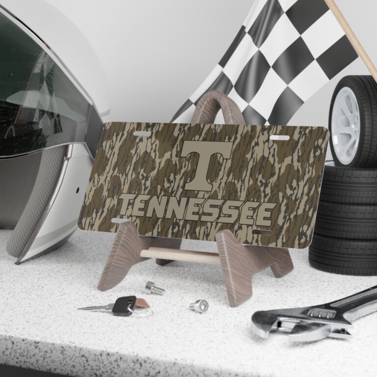 Show Vols Pride with a Hunter Camo Front Vanity Plate