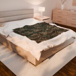 Velveteen Plush Blanket, Soft Camo Throw for Fans, Bottomland, Home Decor, Snuggling, Gifts, Camouflage Bed Cover, Cozy Sofa Blanket,